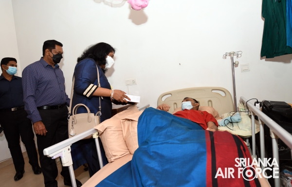 WAR VETERAN INMATES HONOURED BY COMMANDER OF THE AIR FORCE AT ‘MIHINDU SETH MEDURA’, ATTIDIYA